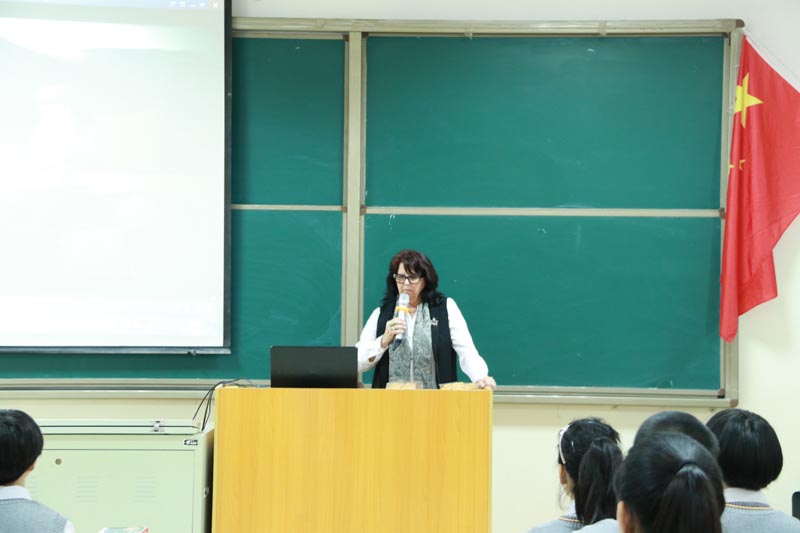 ���ô���ʲ����ѧУ�طã��˫�����ţ��ƽ�������ѧ