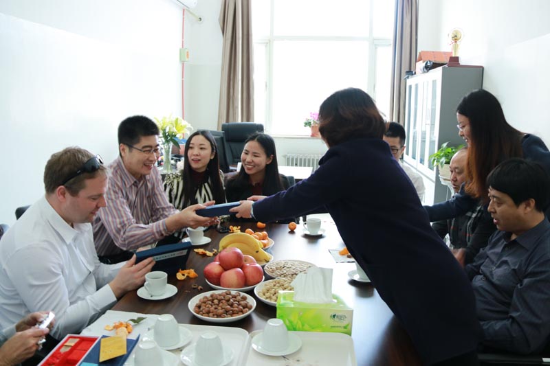 ���ô���ʲ����ѧУ�طã��˫�����ţ��ƽ�������ѧ