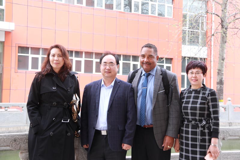 ����������ŵ�ȹ���ѧ����������