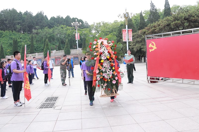 ��Ӣ����˫�ﲿ�����й���������������������ѧ����֮��