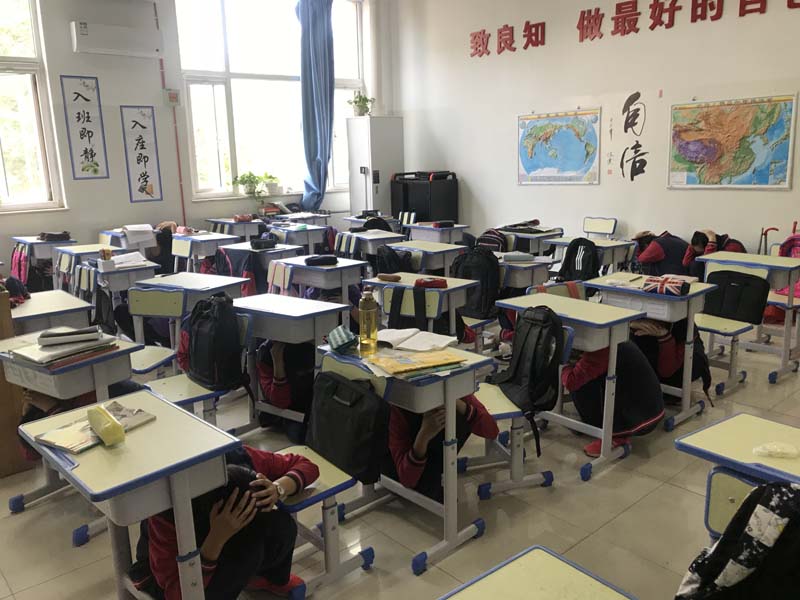 ����Ӧ����ɢ����