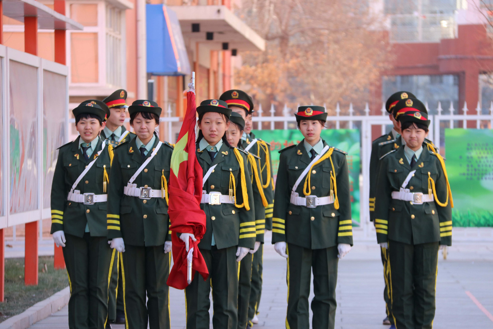 ��������